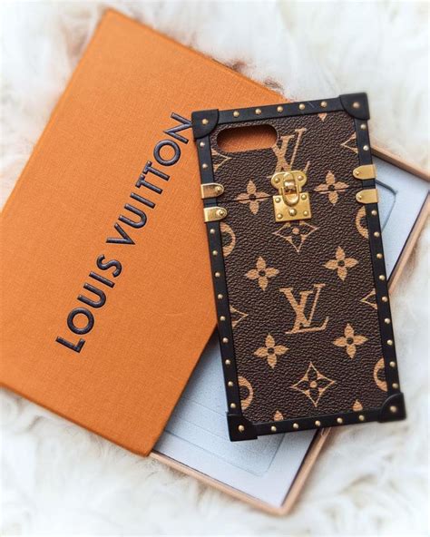 louis vuitton cell phone cases|More.